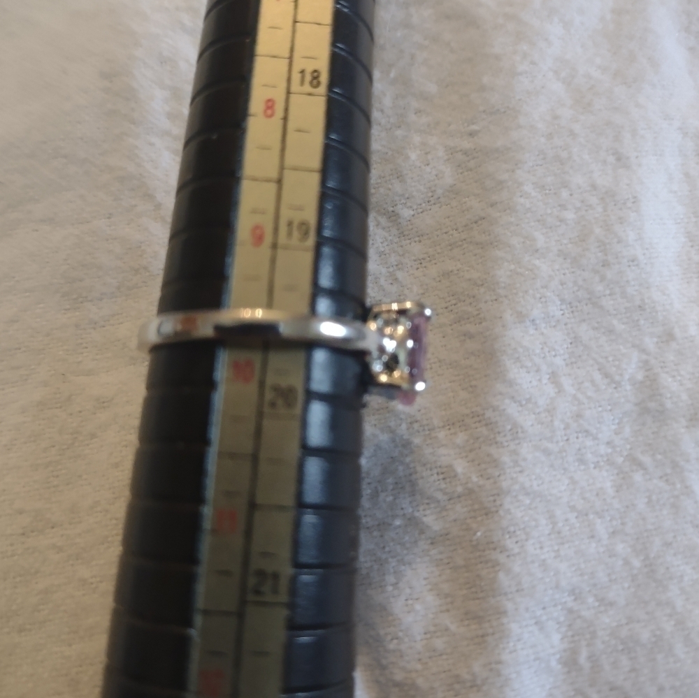 New women's size 9 3/4 pink ring - Picture 2 of 4